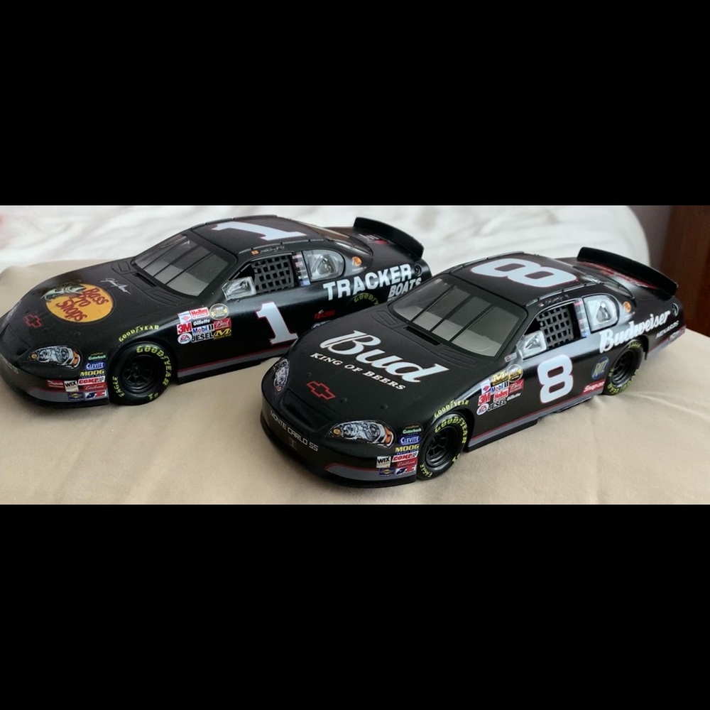 Offer! (2) Custom 1/18 2006 Nascar Earnhardt Tribute Die Cast Cars